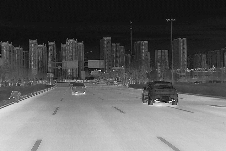 红外热成像机芯在车载领域的应用